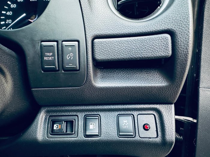 2020 Nissan Navara N-TREK D23 Series 4 4X4 Dual Range Cosmic Black