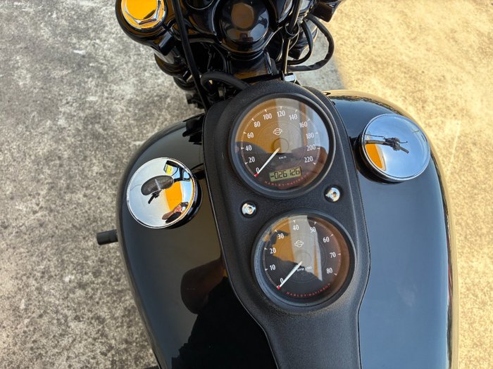 2016 HARLEY-DAVIDSON FXDLS LOW RIDER S Black