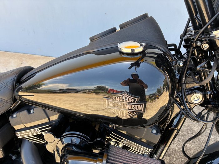 2016 HARLEY-DAVIDSON FXDLS LOW RIDER S Black