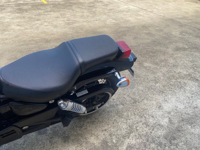 2017 Suzuki BOULEVARD S40 Black