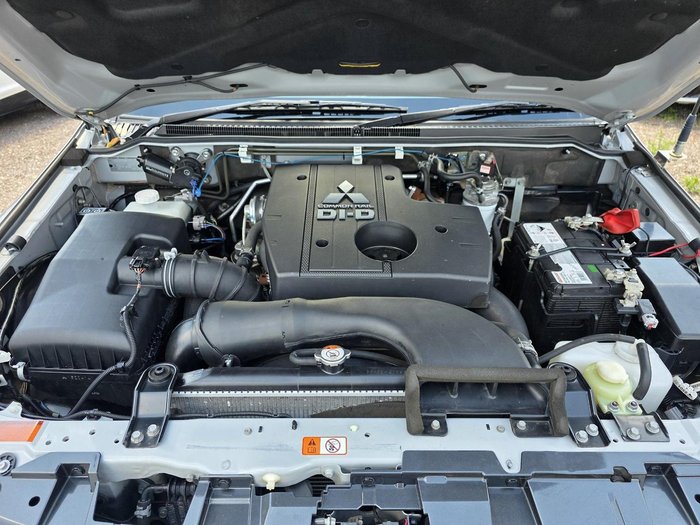 2017 Mitsubishi Pajero GLS NX MY17 4X4 Dual Range Cool Silver