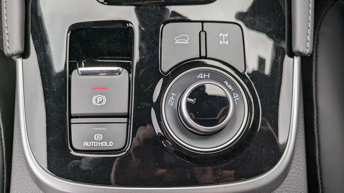 2025 Isuzu MU-X X-TERRAIN