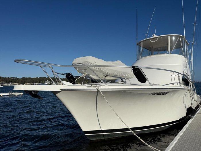 2006 Luhrs 41 Flybridge Cruiser