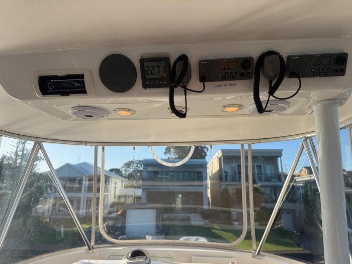 2006 Luhrs 41 Flybridge Cruiser