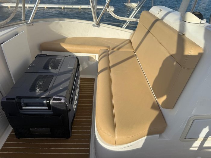 2006 Luhrs 41 Flybridge Cruiser