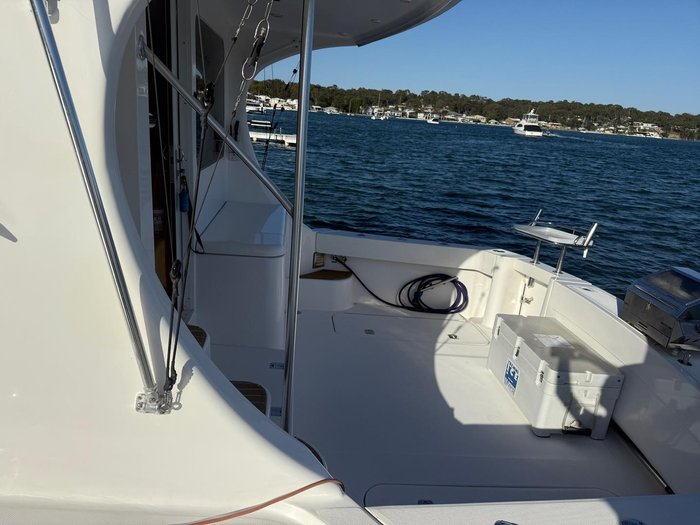 2006 Luhrs 41 Flybridge Cruiser