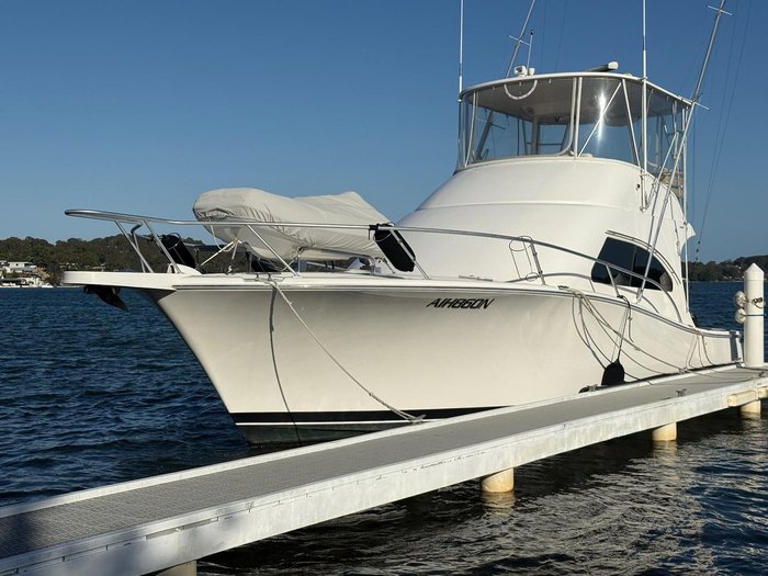 2006 Luhrs 41 Flybridge Cruiser
