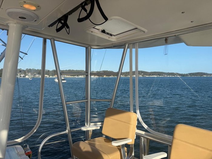 2006 Luhrs 41 Flybridge Cruiser