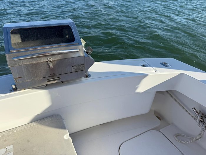 2006 Luhrs 41 Flybridge Cruiser