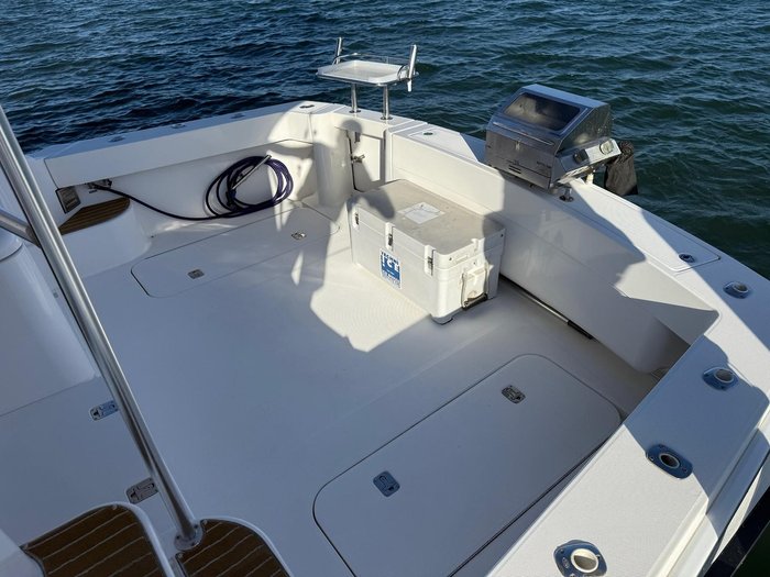 2006 Luhrs 41 Flybridge Cruiser