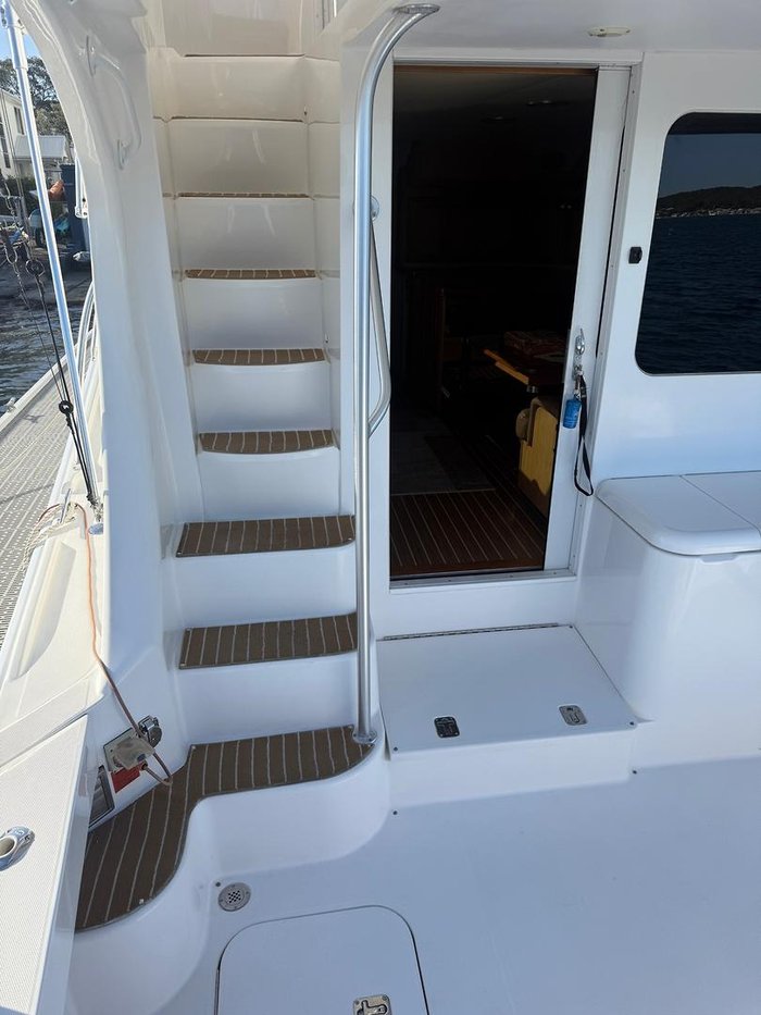 2006 Luhrs 41 Flybridge Cruiser