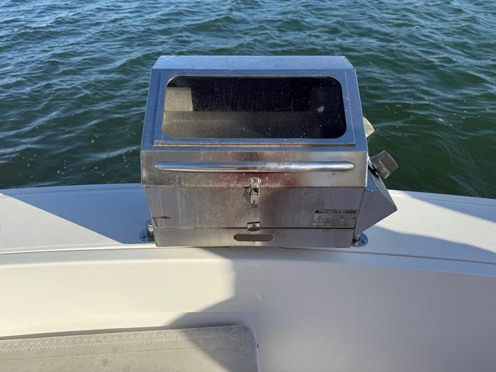 2006 Luhrs 41 Flybridge Cruiser