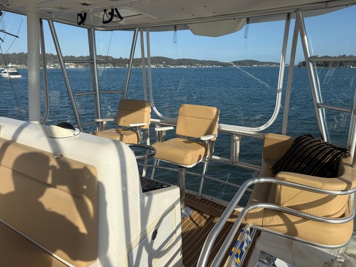 2006 Luhrs 41 Flybridge Cruiser