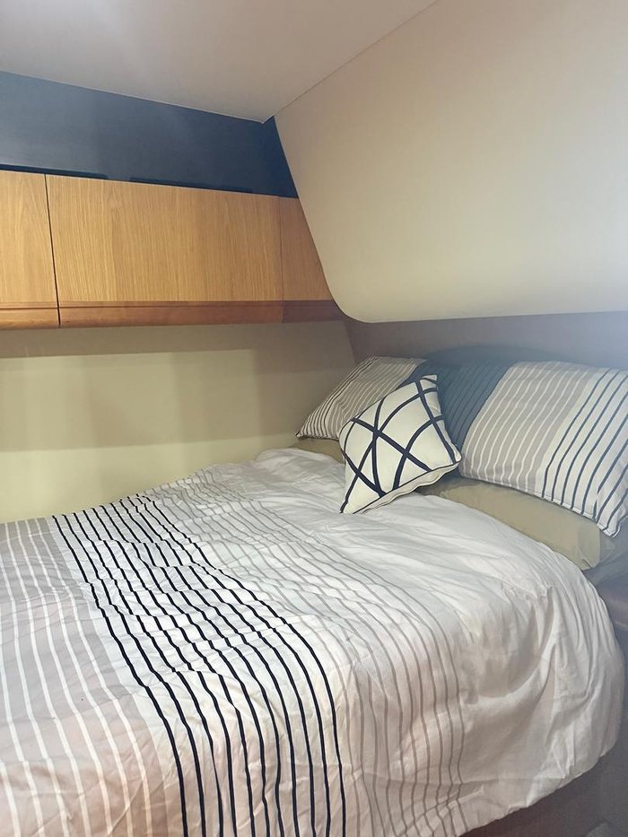 2006 Luhrs 41 Flybridge Cruiser