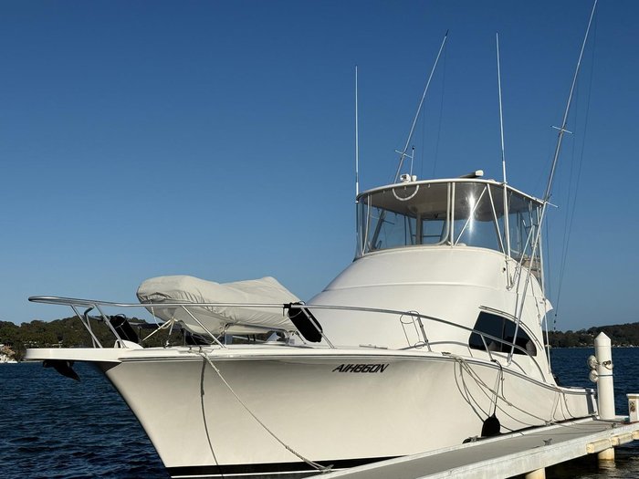 2006 Luhrs 41 Flybridge Cruiser