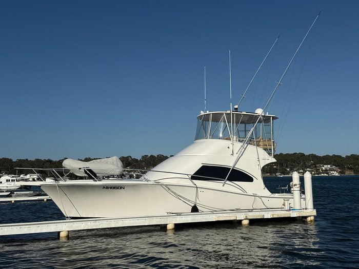 2006 Luhrs 41 Flybridge Cruiser