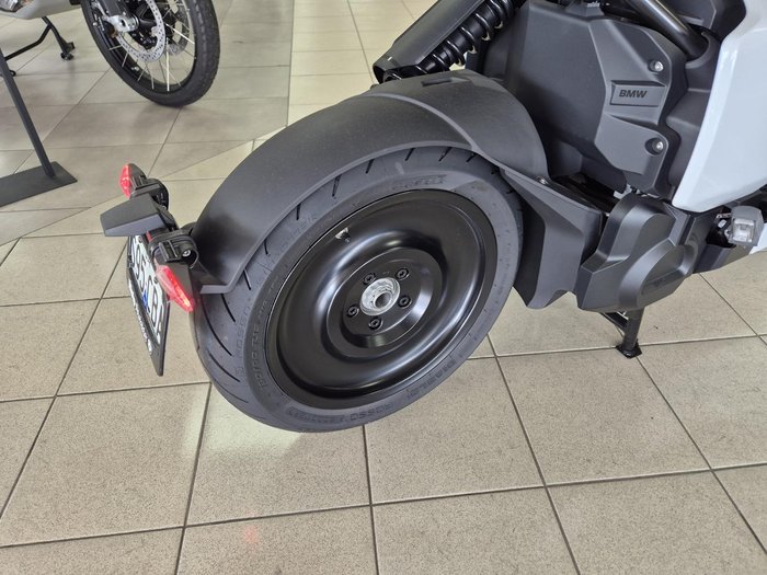 2024 BMW CE 04 CE White