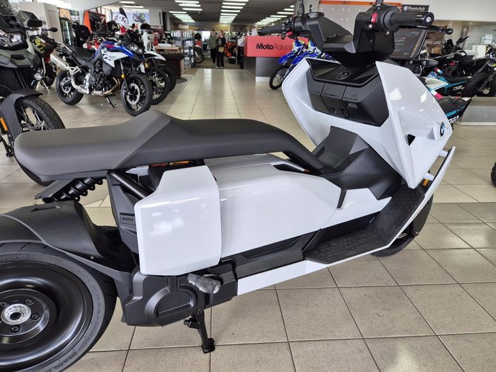 2024 BMW CE 04 CE White