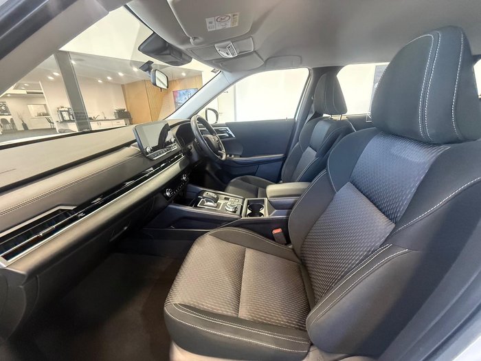 2022 Mitsubishi Outlander ES