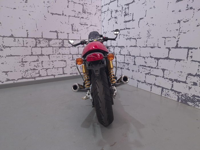 2017 Triumph Thruxton 1200 R Thruxton Red