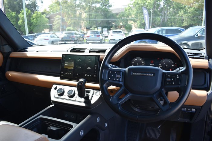 2023 Land Rover Defender 110 D300 X-Dynamic HSE L663 MY23.5 AWD Santorini Black