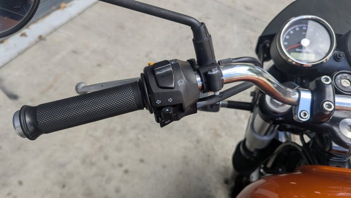 2021 ROYAL ENFIELD (SEE ALSO ENFIEL INTERCEPTOR 650 CLASSIC Red