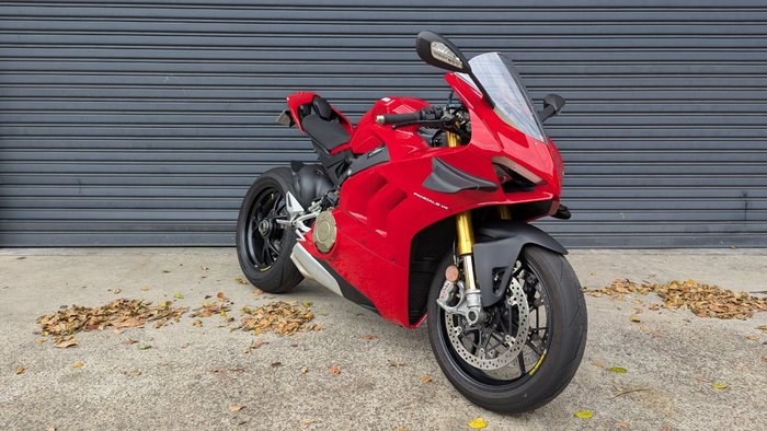 2021 DUCATI PANIGALE V4 S Red