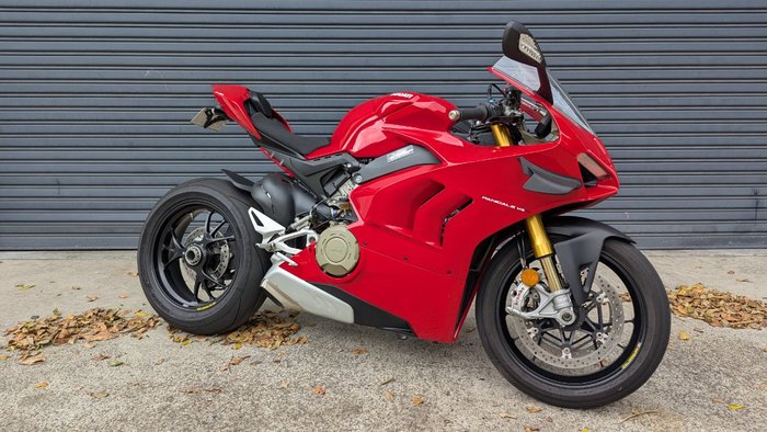 2021 DUCATI PANIGALE V4 S Red