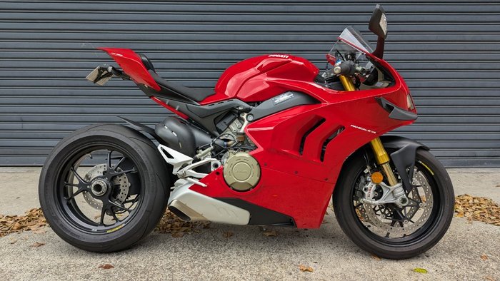 2021 DUCATI PANIGALE V4 S Red