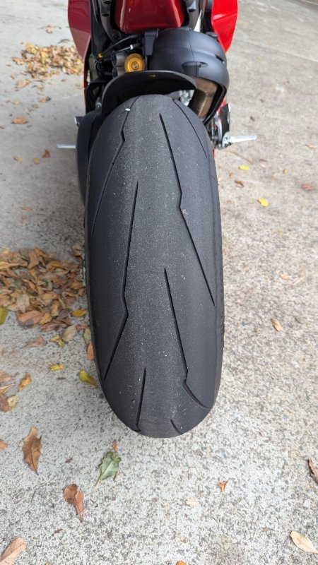 2021 DUCATI PANIGALE V4 S Red