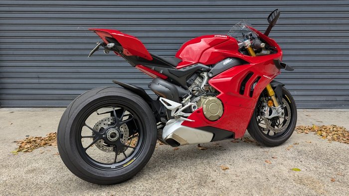 2021 DUCATI PANIGALE V4 S Red