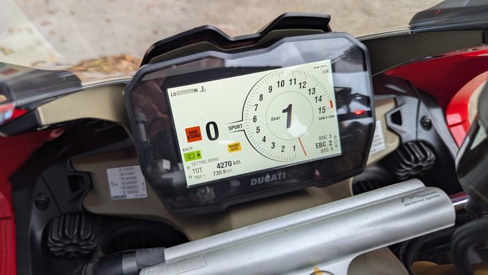 2021 DUCATI PANIGALE V4 S Red