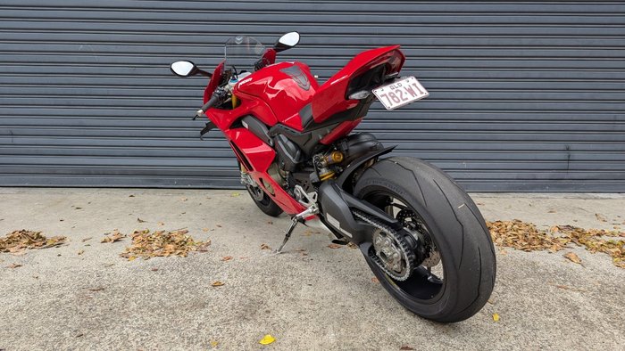 2021 DUCATI PANIGALE V4 S Red