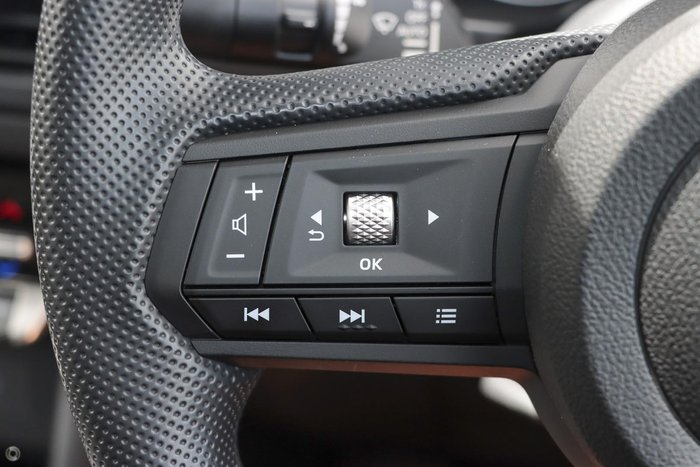 2024 Mitsubishi Triton GLX+