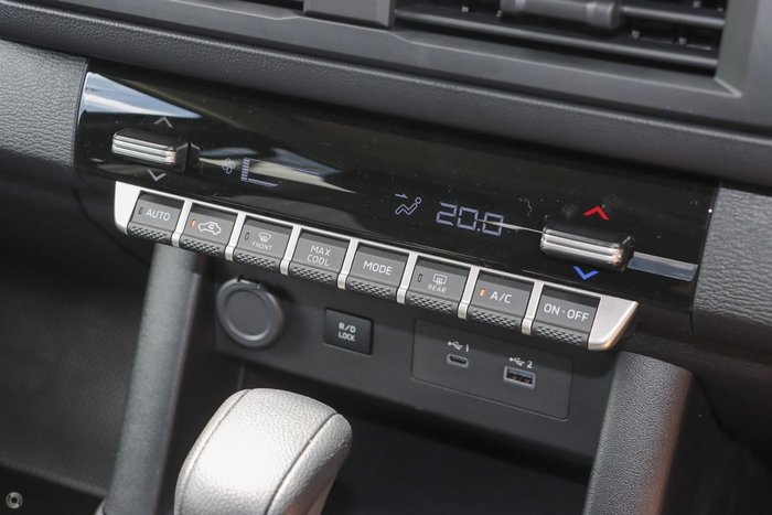 2024 Mitsubishi Triton GLX+