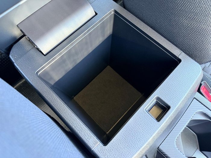 2024 Mitsubishi Triton GLX+