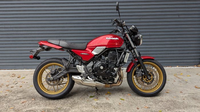 2024 Kawasaki Z650 RS Red