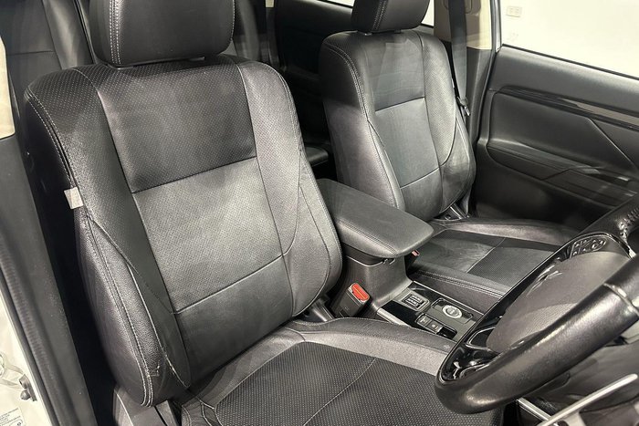 2016 Mitsubishi Outlander Exceed