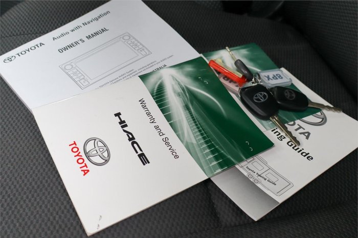 2017 Toyota Hiace Commuter TRH223R French Vanilla