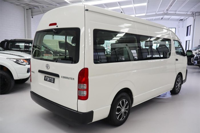 2017 Toyota Hiace Commuter TRH223R French Vanilla