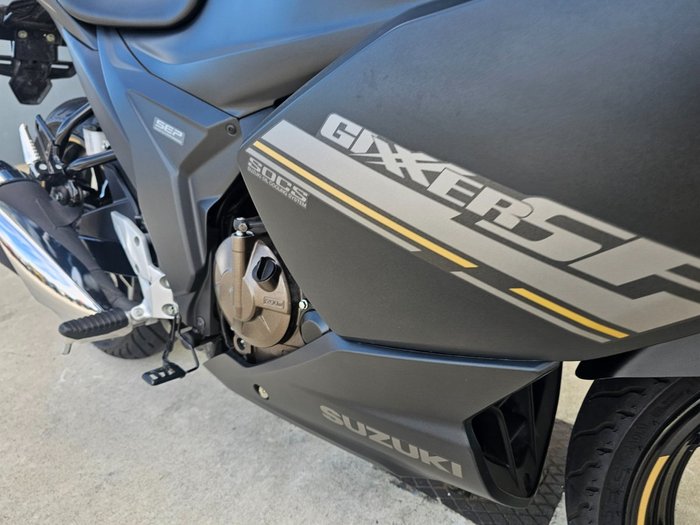 2024 Suzuki GIXXER Black