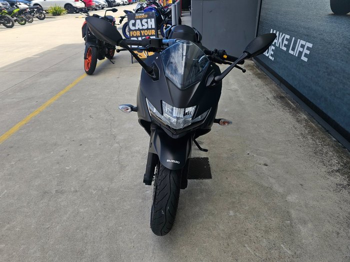 2024 Suzuki GIXXER Black
