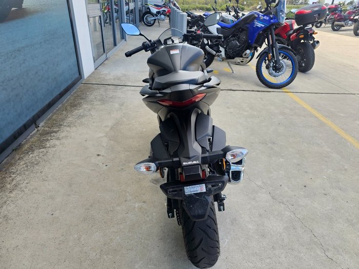 2024 Suzuki GIXXER Black