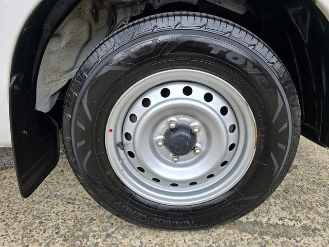 2013 Toyota Hilux SR