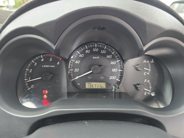 2013 Toyota Hilux SR