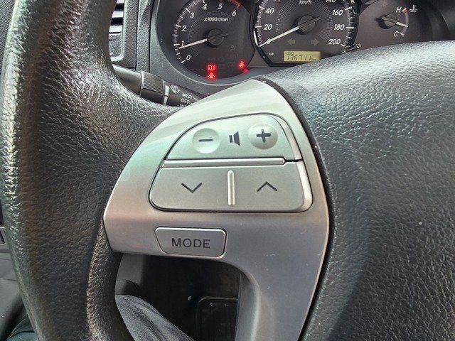 2013 Toyota Hilux SR