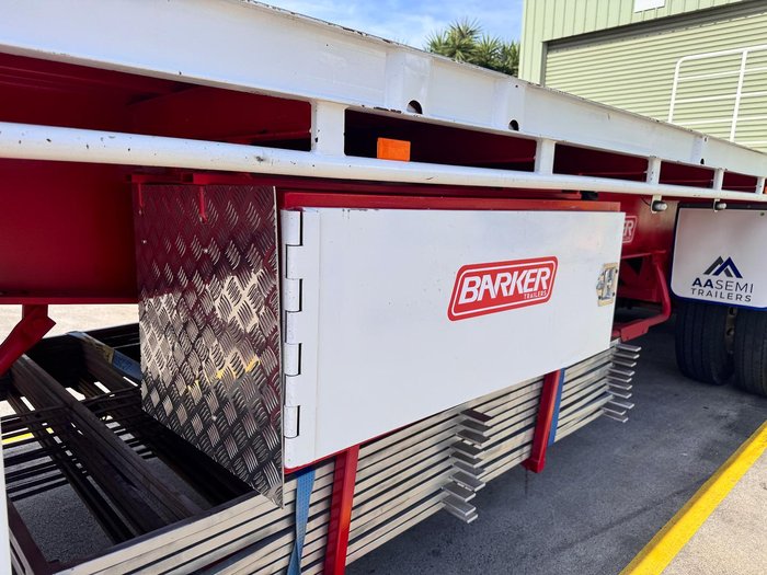 2006 Barker St3 12.5M Semi Bpw/ Rt