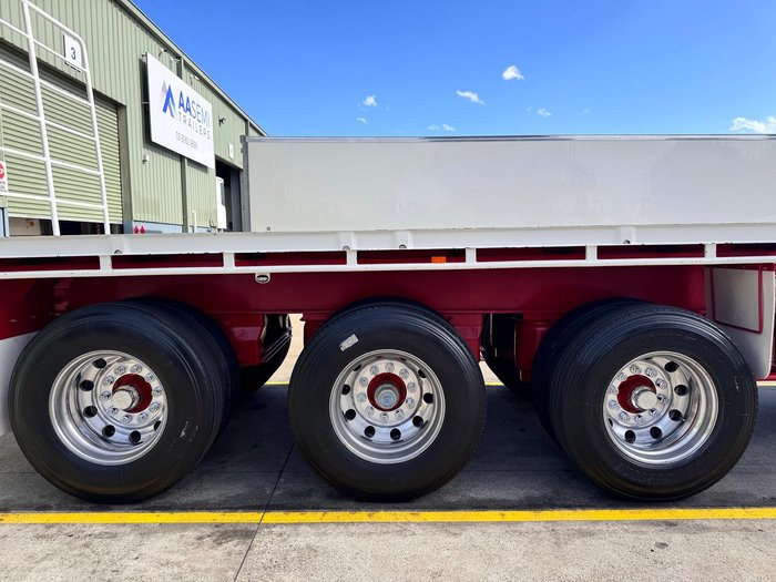 2006 Barker St3 12.5M Semi Bpw/ Rt