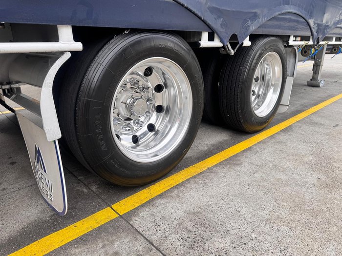 2013 Maxitrans St2 16 Pallet Drop Deck Mezzaine Ezi-Liner