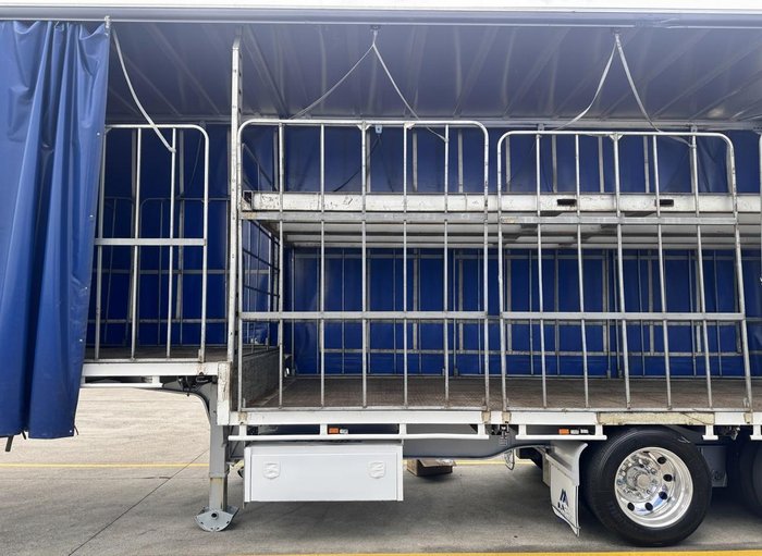 2013 Maxitrans St2 16 Pallet Drop Deck Mezzaine Ezi-Liner